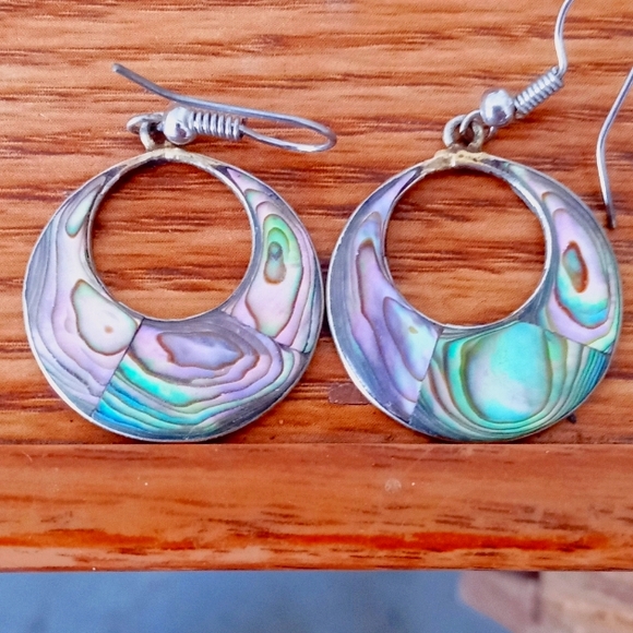 Bracelets - Picture 13 of 16